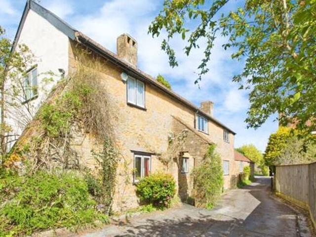 House for sale in Yeovil, Somerset