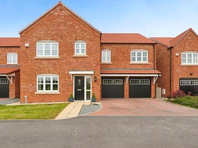 House for sale in High Field, York
