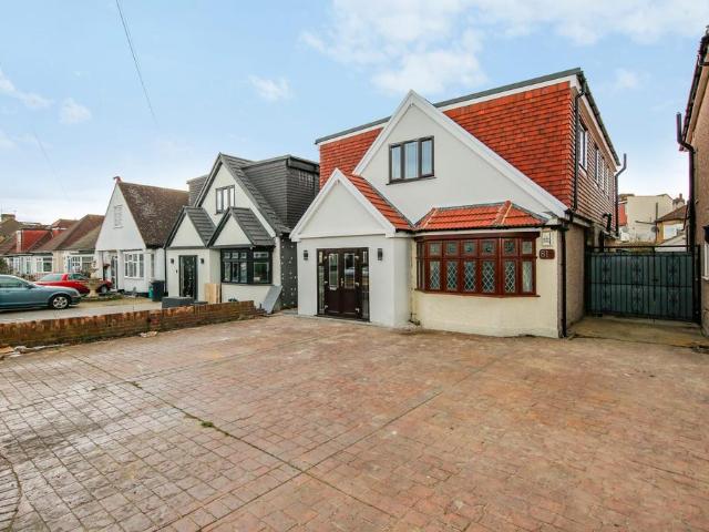 House for rent in Clayhall, Greater London