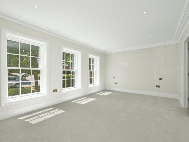 House for rent in Lower Green Esher, Blackhills