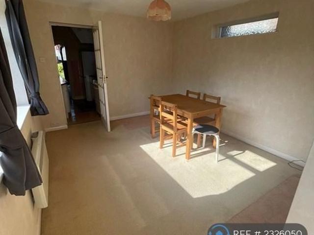 House for rent in London Borough of Ealing, Greater London