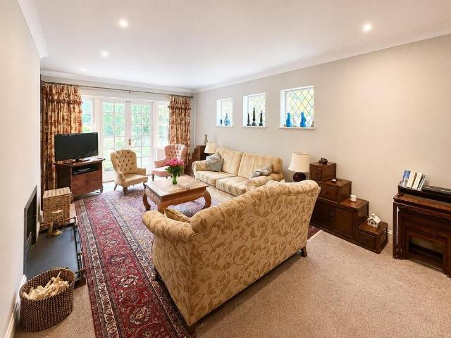 House for rent in Fole, Surrey