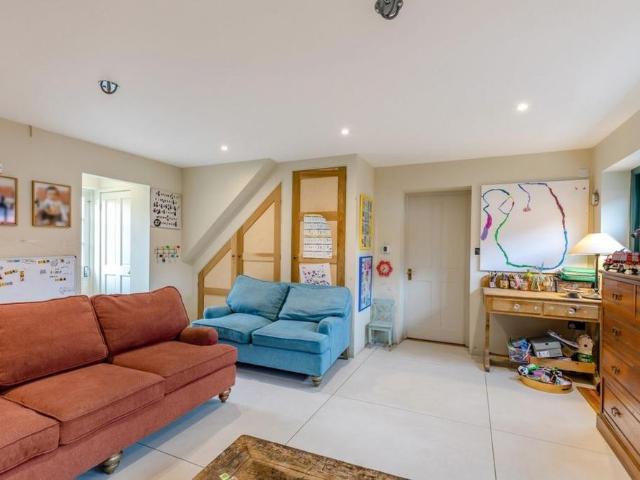 House for rent in Evershot, Oxfordshire