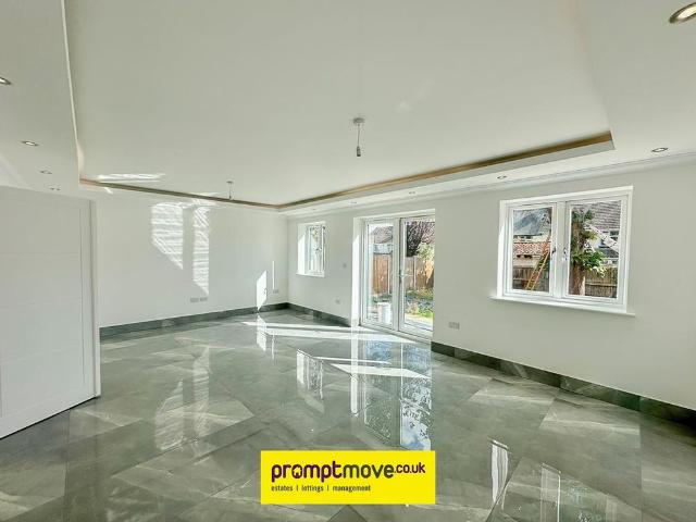 House for rent in Spring Park, Luton