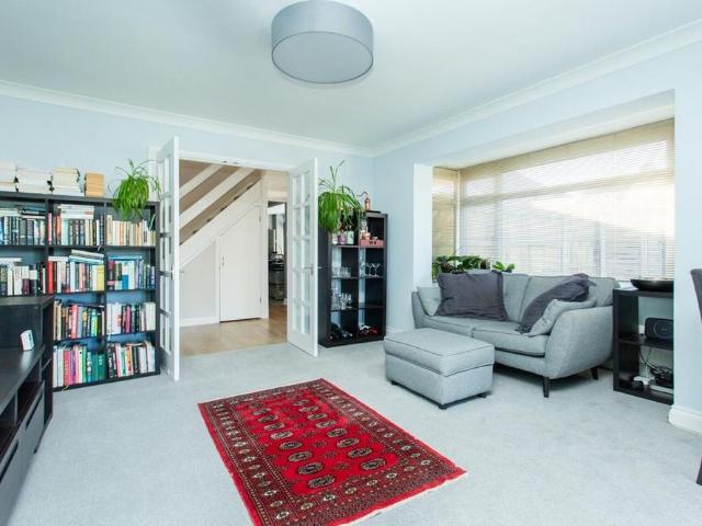 House for rent in Hampton, The Bridge