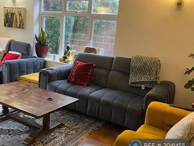 House for rent in Nork, Red Hill