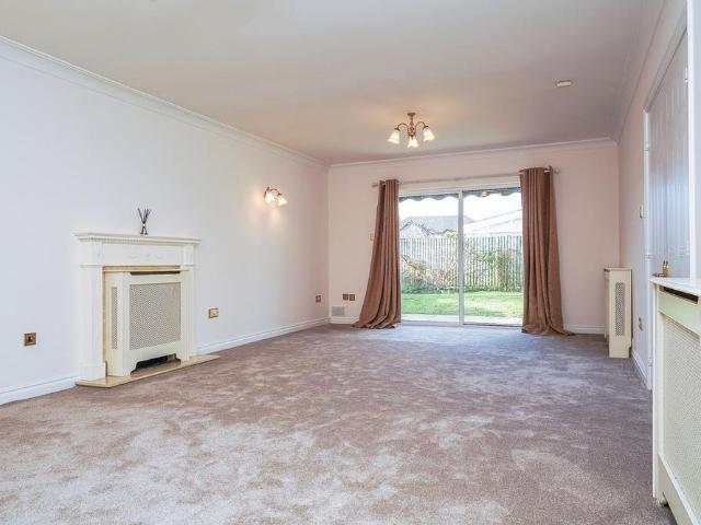 House for rent in Warden Hill, Cheltenham