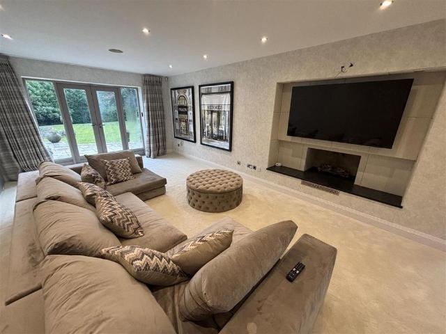 House for rent in Trafford Park, Greater Manchester