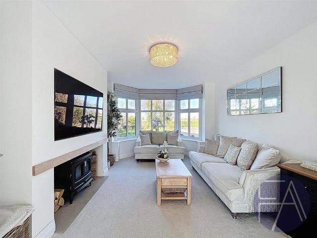 House for rent in Brown Edge, Roby Mill