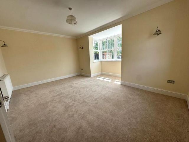 House for rent in Fole, Surrey