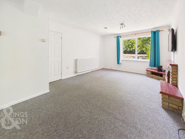 House for rent in Clover Hill, East Bank