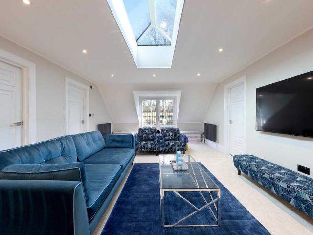 House for rent in Denham, Gerrards Cross and Chalfonts Community Board, Gerrards Cross