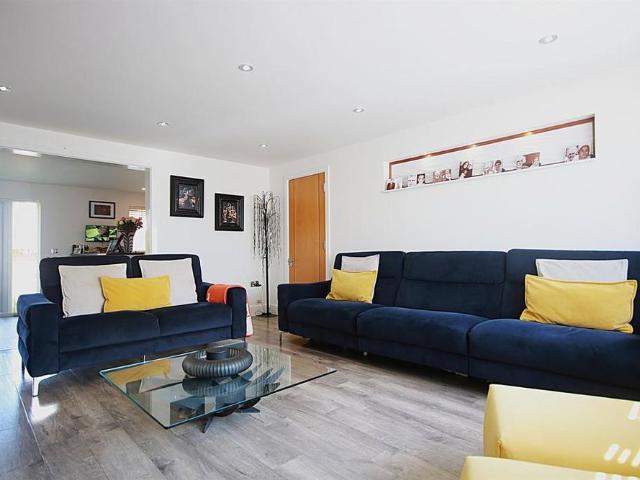 House for rent in Colshaw Farm, Wilmslow