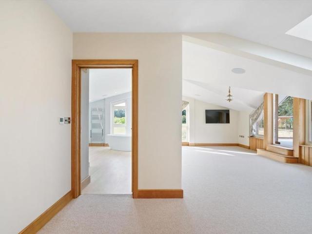 House for rent in Fole, Surrey