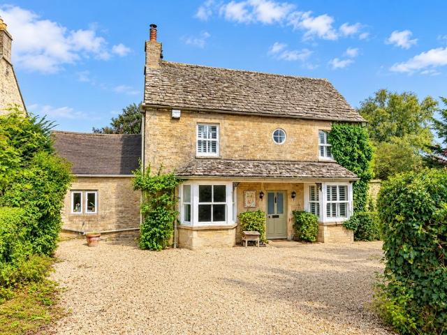 House for rent in Fossebridge, Gloucestershire