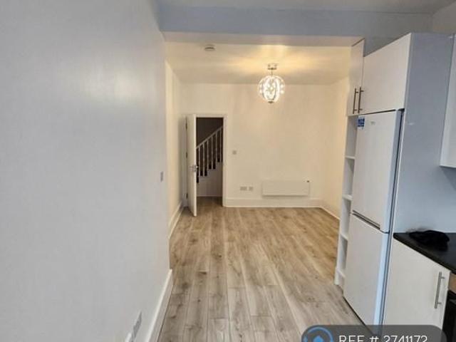 House for rent in London Borough of Croydon, Isle Of Man