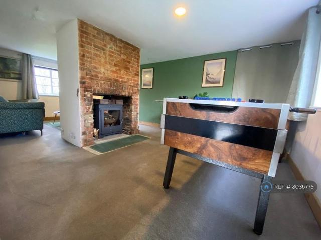 House for rent in Coleman Green, St Albans