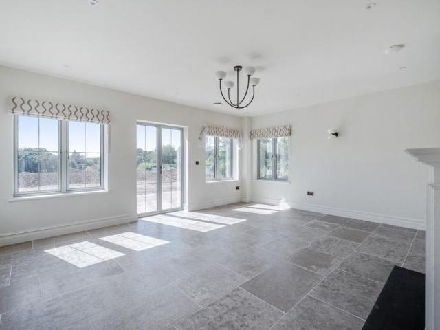 House for rent in Wooburn, Buckinghamshire