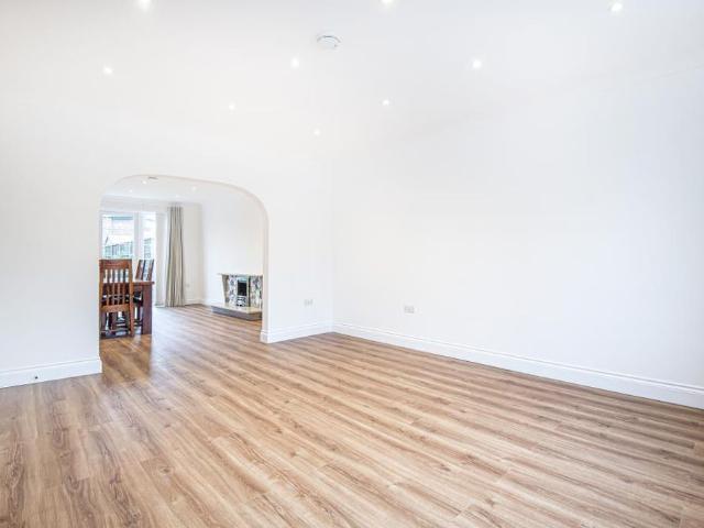 House for rent in Preston, Greater London