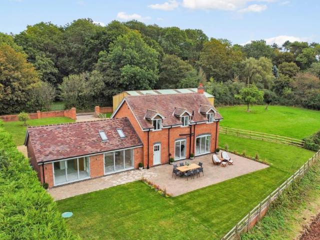 House for rent in Alderminster, Warwickshire