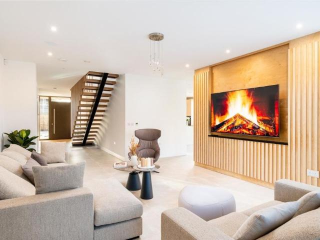 House for rent in Hickstead, Perryfields