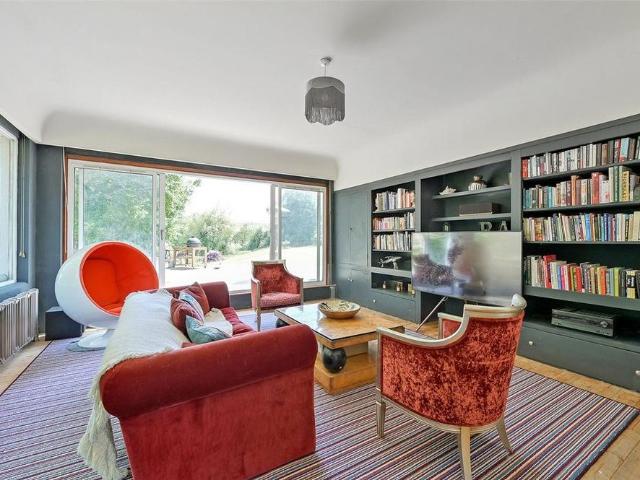 House for rent in Newtown, Reading