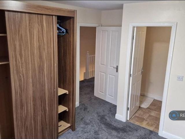 House for rent in Heckmondwike, Kirklees