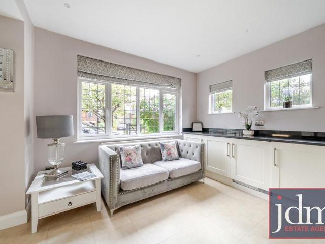House for rent in Avery Hill, Greater London