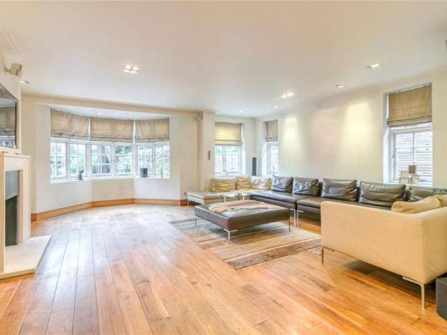 House for rent in Hampstead Garden Suburb, Greater London