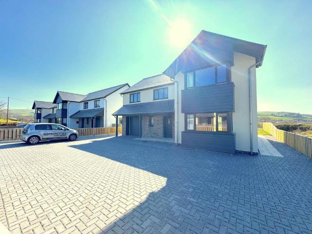 House for rent in Glanwern, Wales