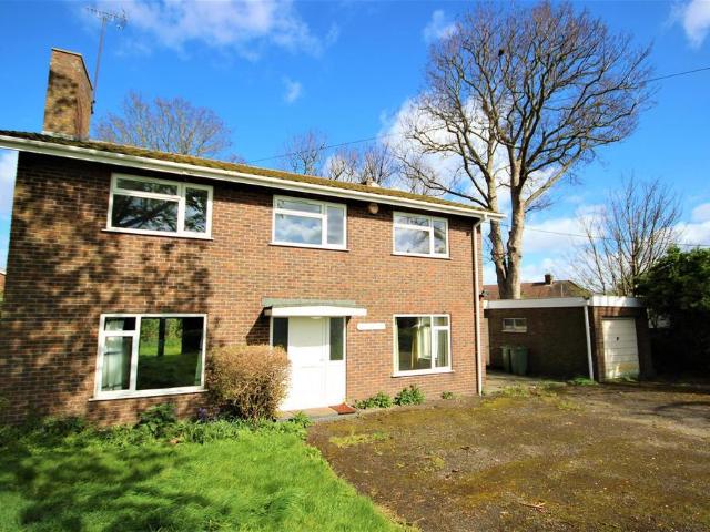 House for rent in Grove Park, Oad Street