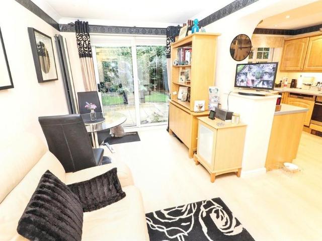House for rent in Shenley, Hertfordshire