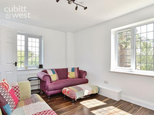 House for rent in Chailey, Iford