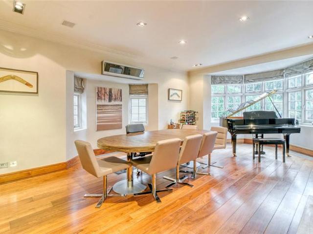 House for rent in Hampstead Garden Suburb, Greater London