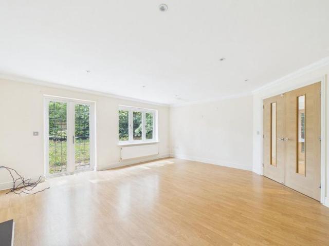House for rent in Chavey Down, Newell Green