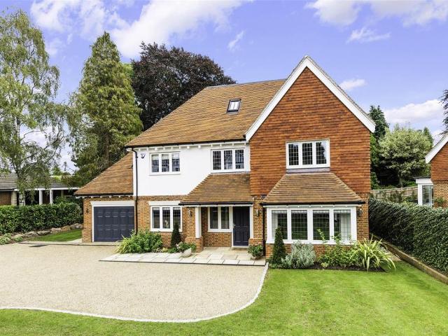 House for rent in Walton On The Hill, Reigate and Banstead