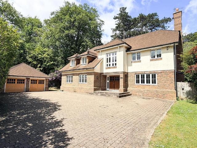 House for rent in Red Hill, Surrey