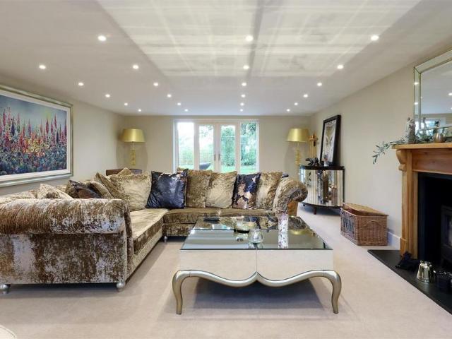House for rent in Water End, Dacorum