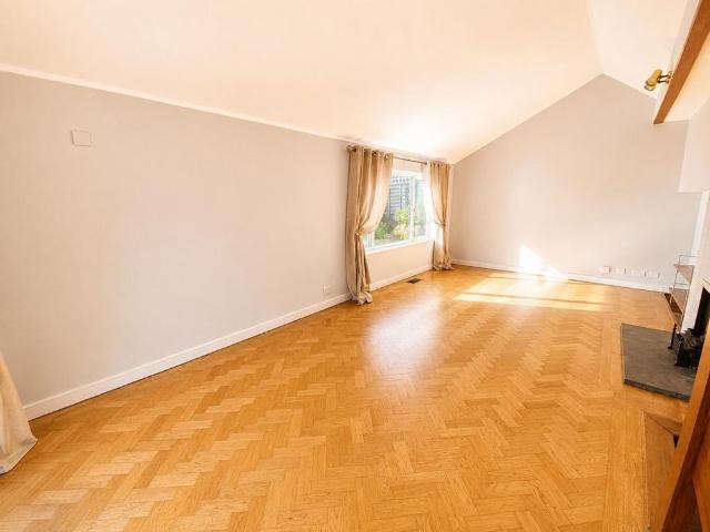 House for rent in Tattenham Corner, Red Hill