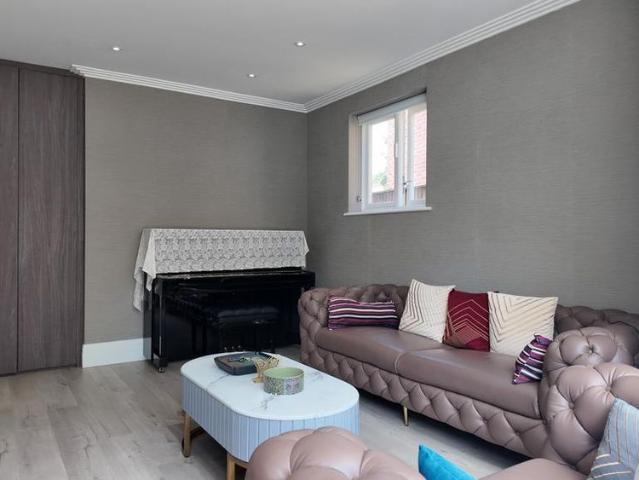 House for rent in Cockfosters, Greater London