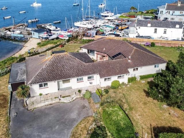 House for rent in Christchurch