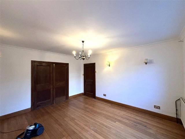 House for rent in London Borough of Merton, Cat Hill