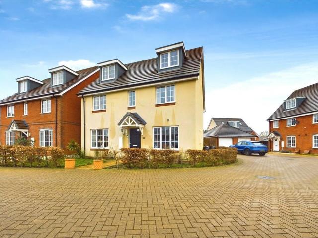 House for rent in Shinfield, Three Mile Cross