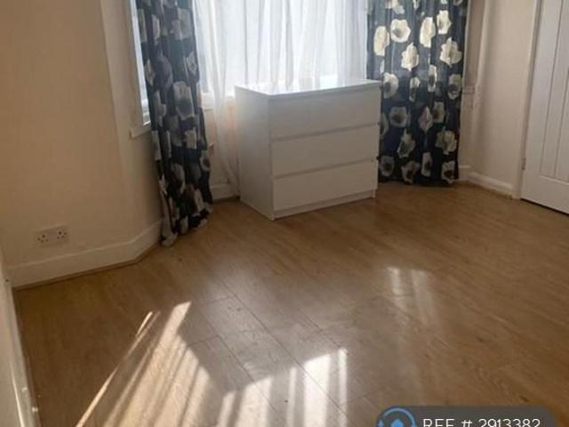House for rent in Spring Park, Luton