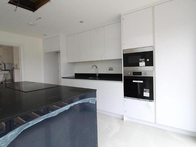 House for rent in Pouchen End, Hertfordshire