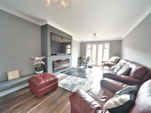 House for rent in Red Lodge, West Suffolk