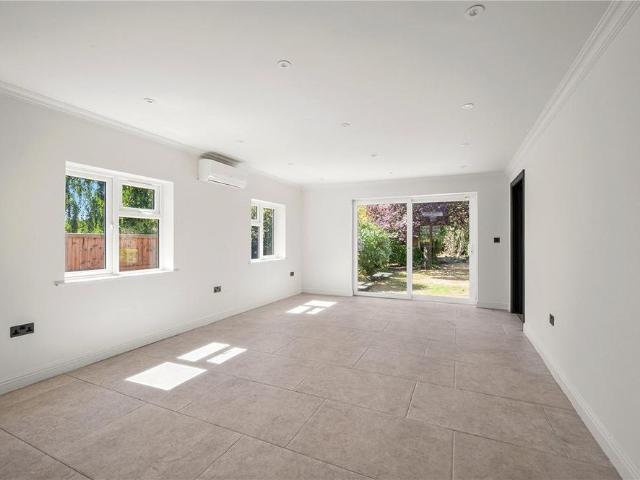 House for rent in New Malden, Greater London