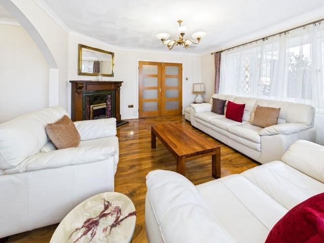 House for rent in Newton, Wales