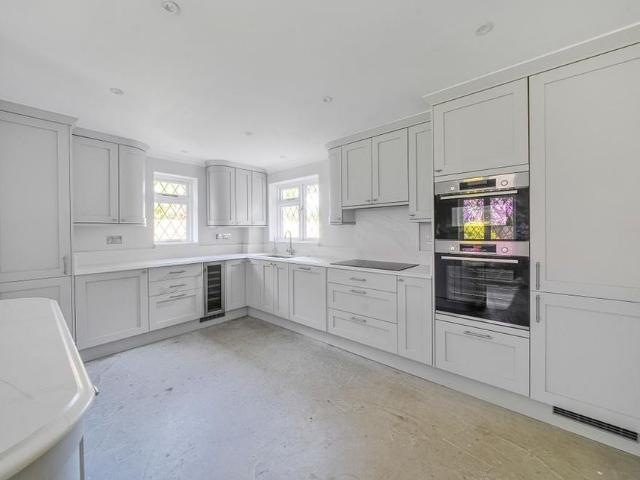 House for rent in Sunningdale, Windsor and Maidenhead