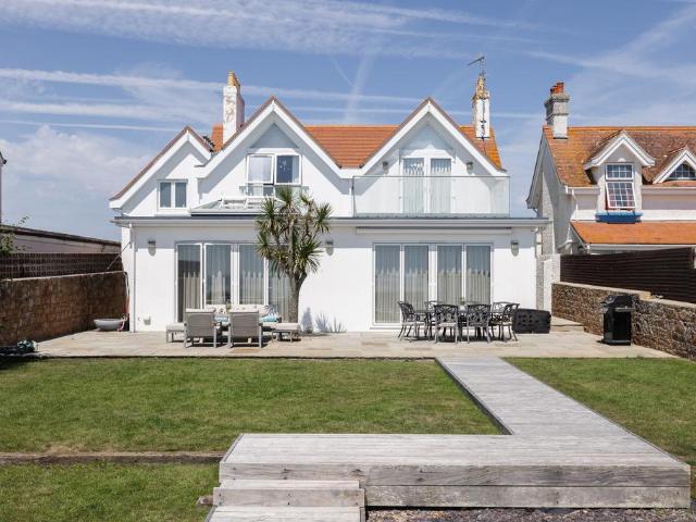 House for rent in Penweathers, Cornwall